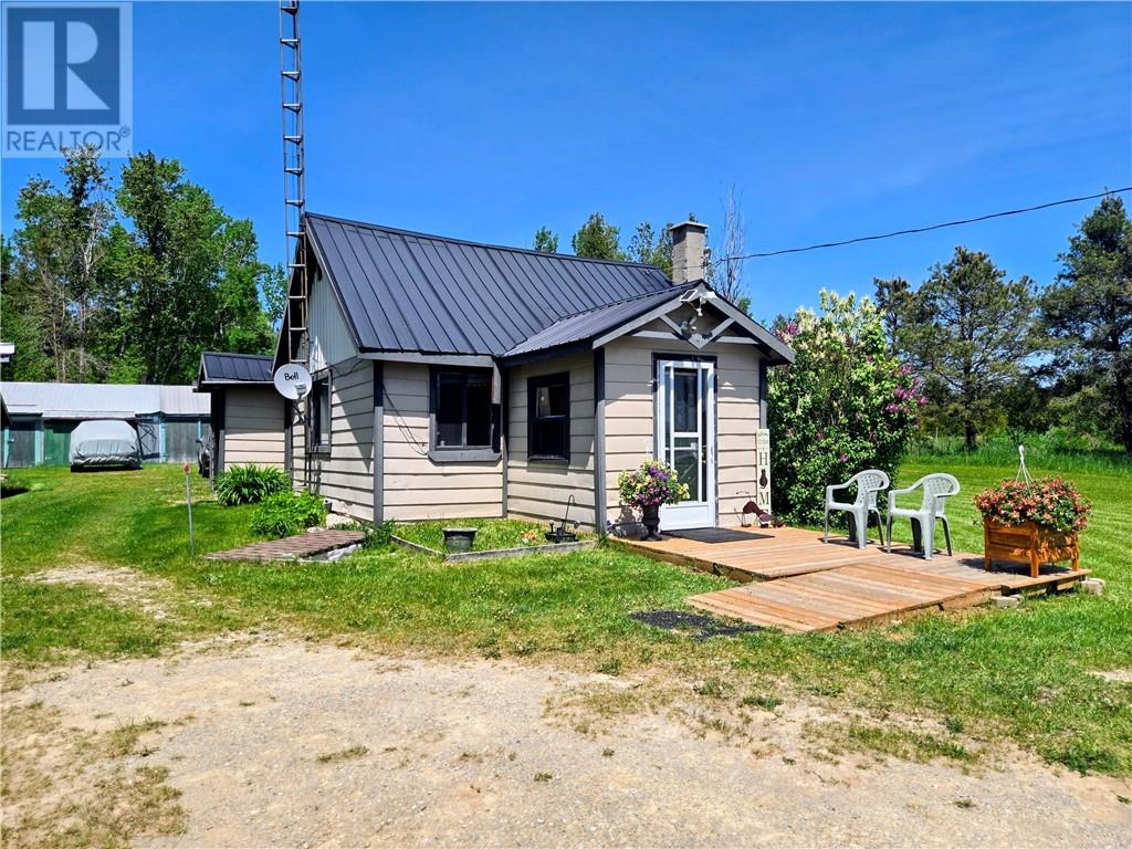 622 Campbell Rd Property Photo 12