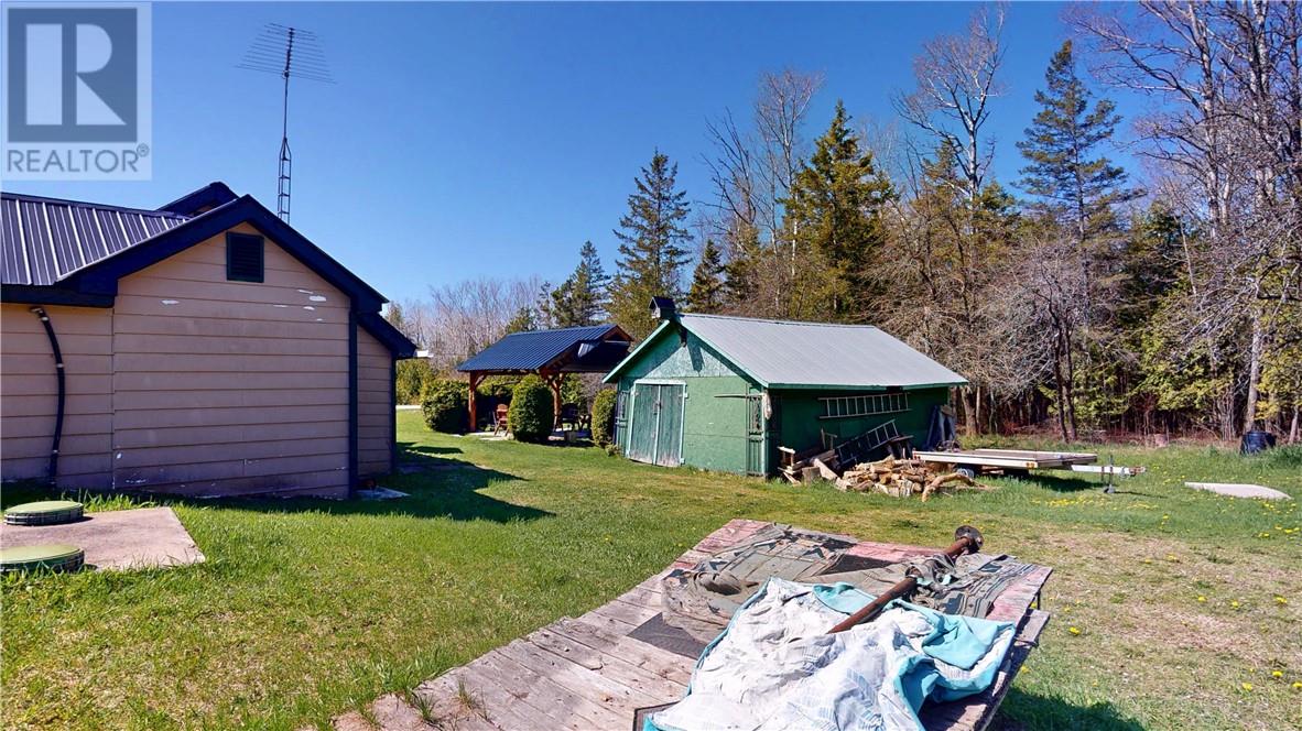 622 Campbell Rd Property Photo 14