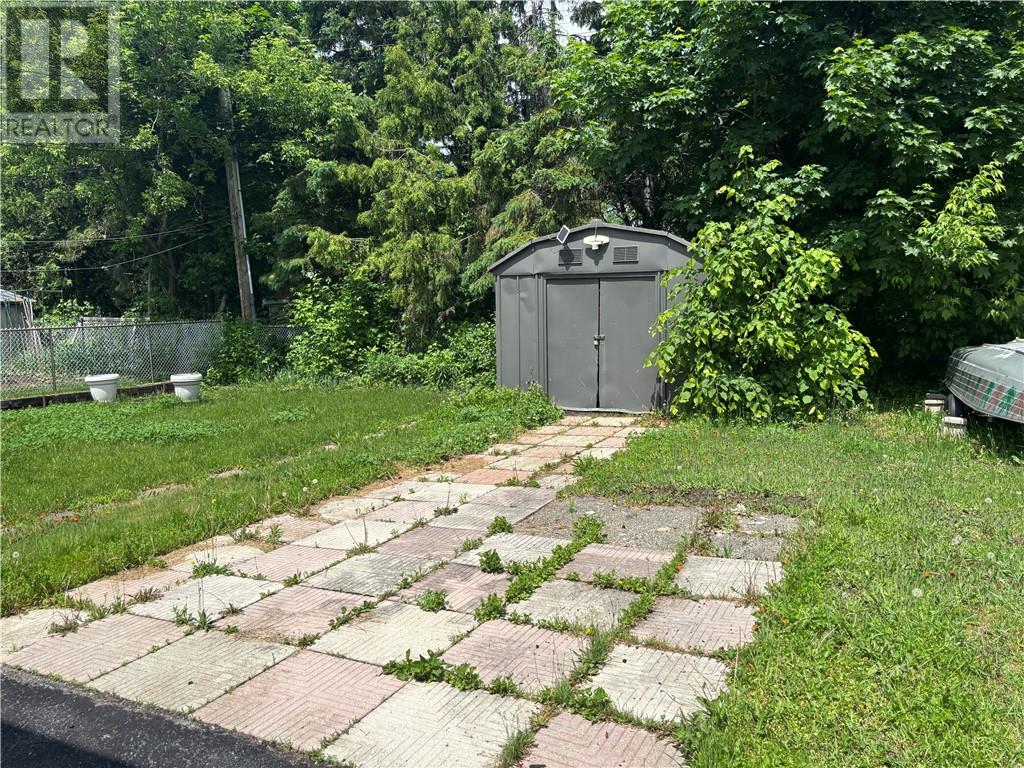 561 Burton Avenue Property Photo 4