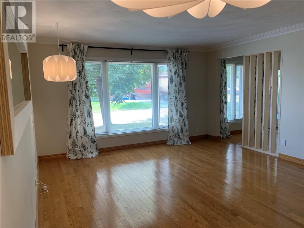 561 Burton Avenue Property Photo 14