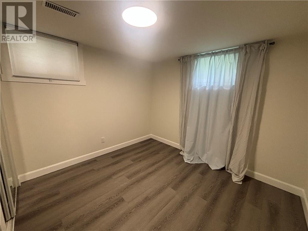 561 Burton Avenue Property Photo 28