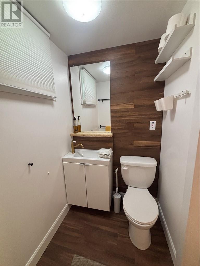 561 Burton Avenue Property Photo 29