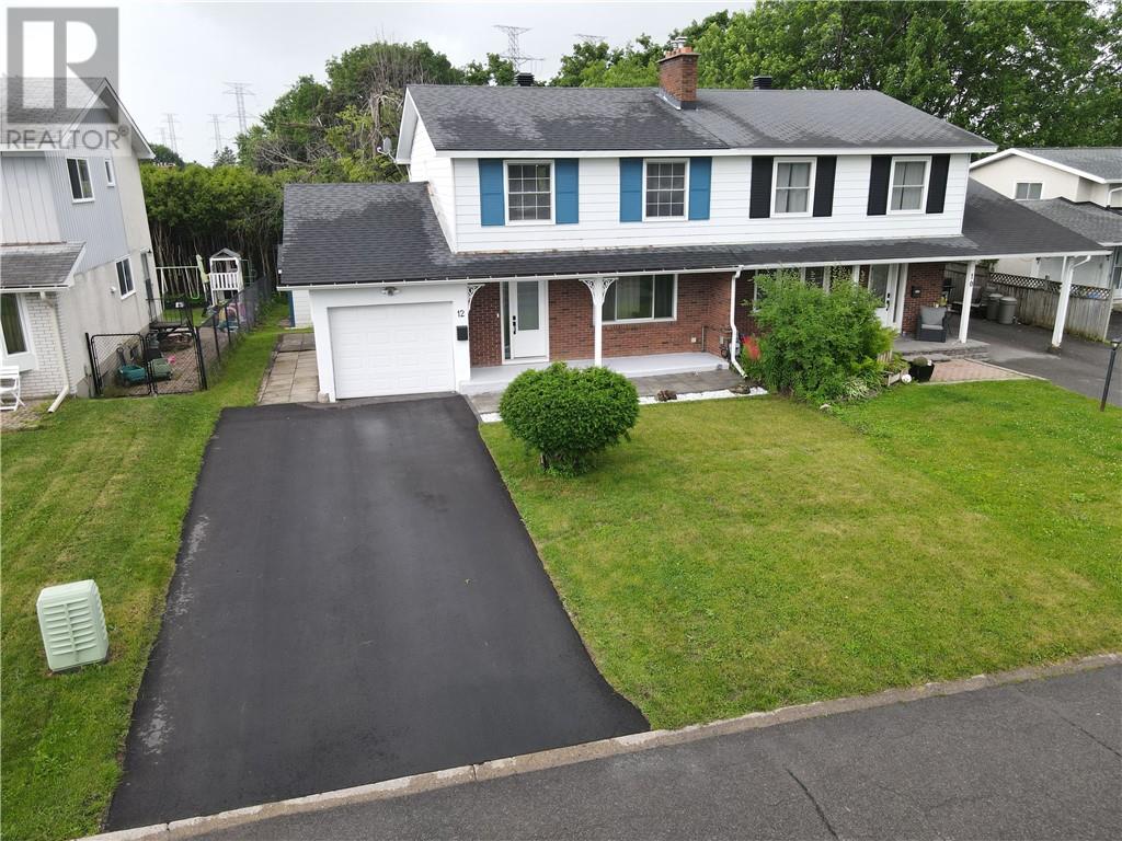 12 Downsview Crescent