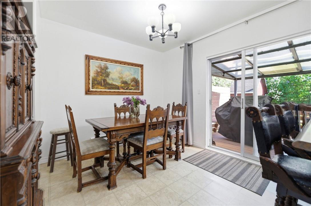 475 Pine Street Property Photo 4