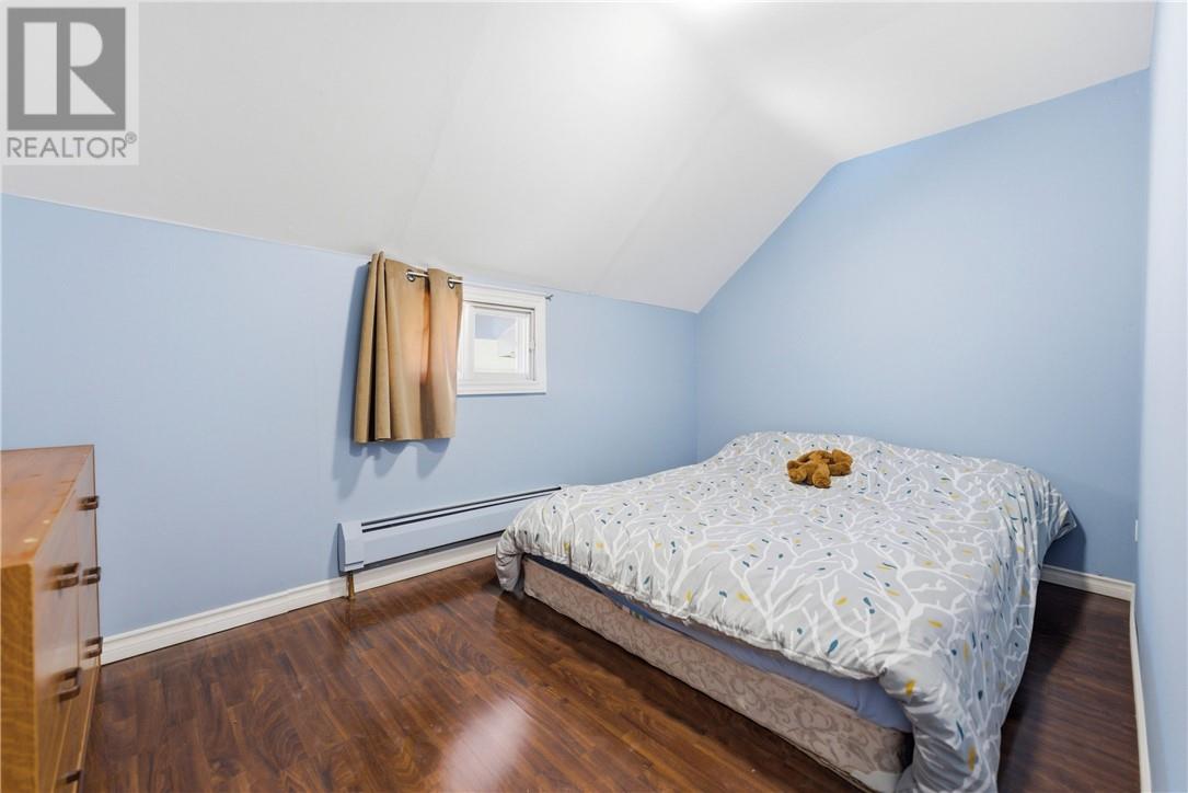 475 Pine Street Property Photo 10