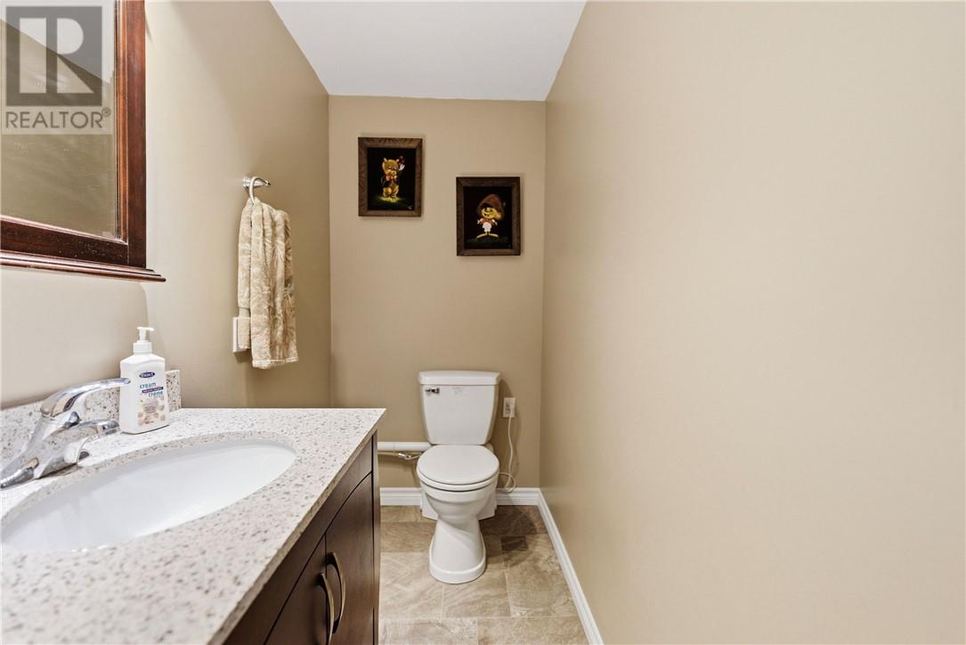 475 Pine Street Property Photo 15