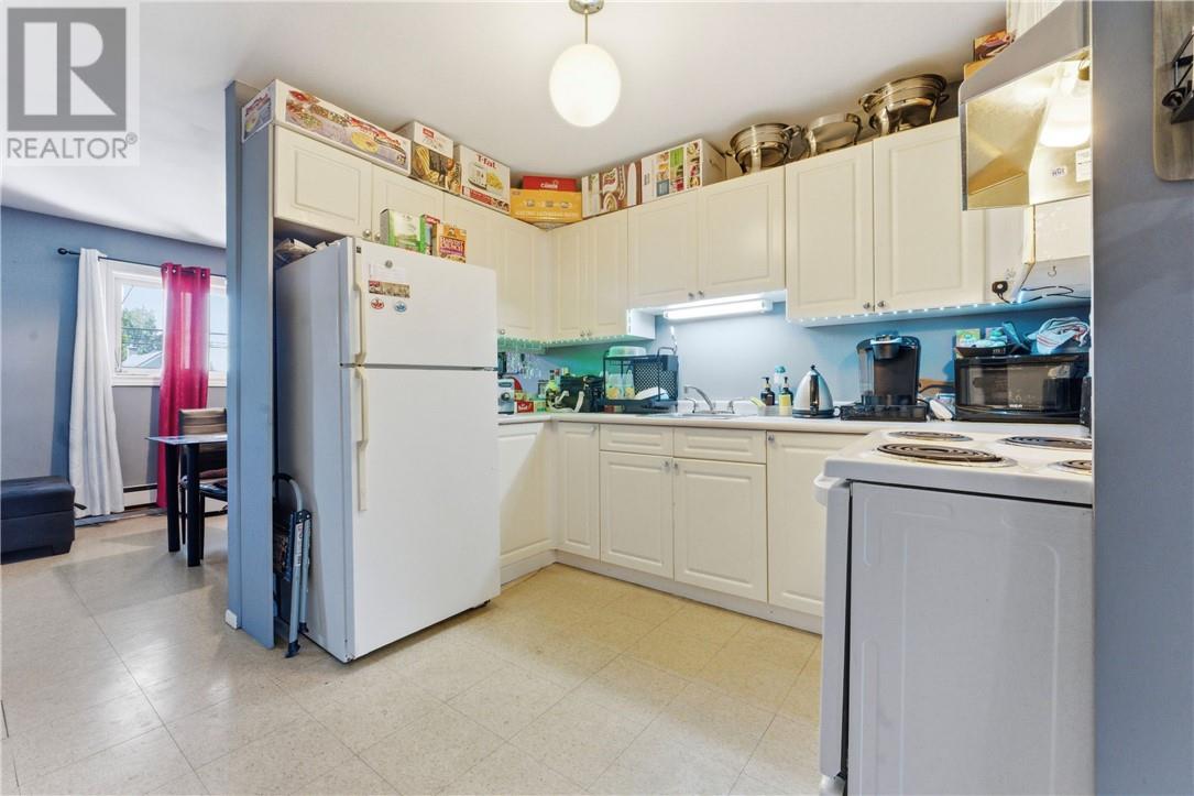 475 Pine Street Property Photo 16
