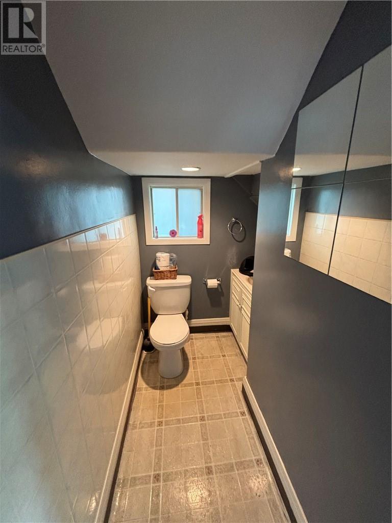 255 Pine Street Property Photo 12