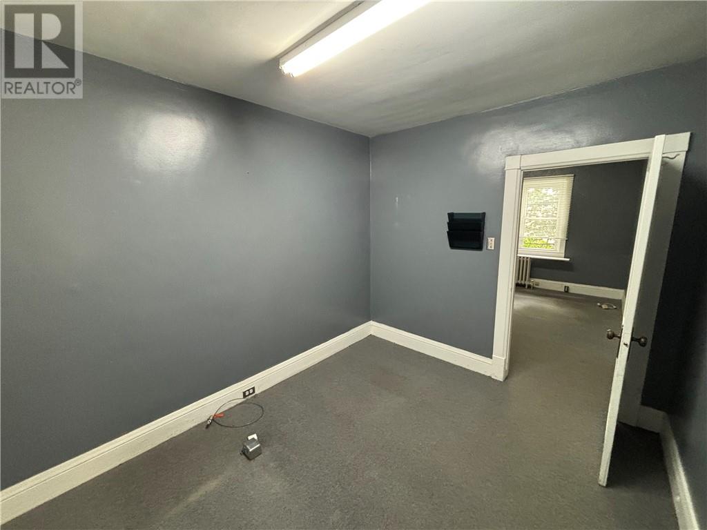 255 Pine Street Property Photo 17