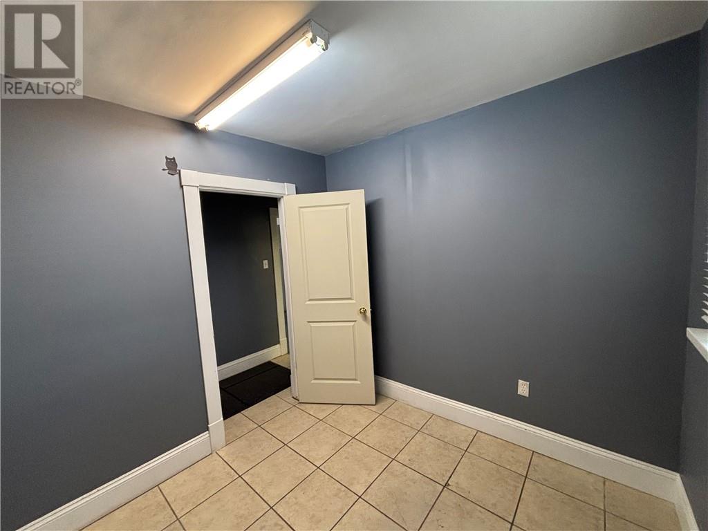 255 Pine Street Property Photo 24