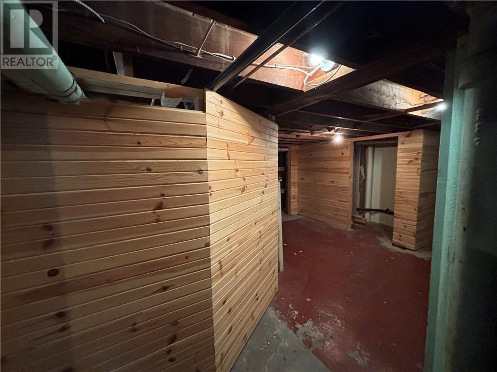 255 Pine Street Property Photo 28