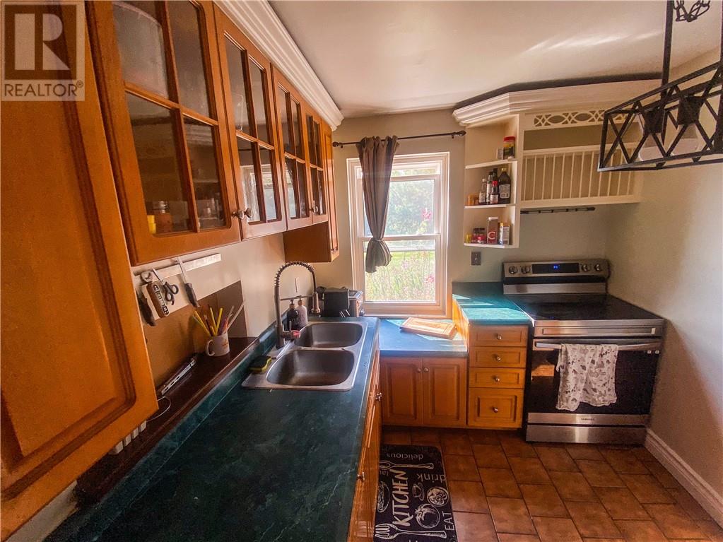 382 7th Line Property Photo 10