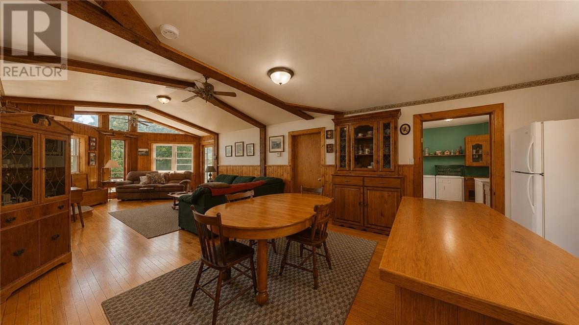 320 Perivale Rd W. Property Photo 55