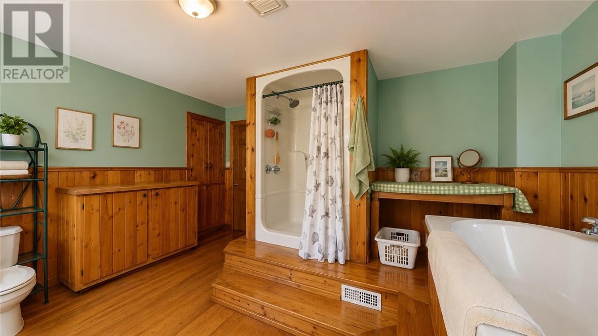 320 Perivale Rd W. Property Photo 64