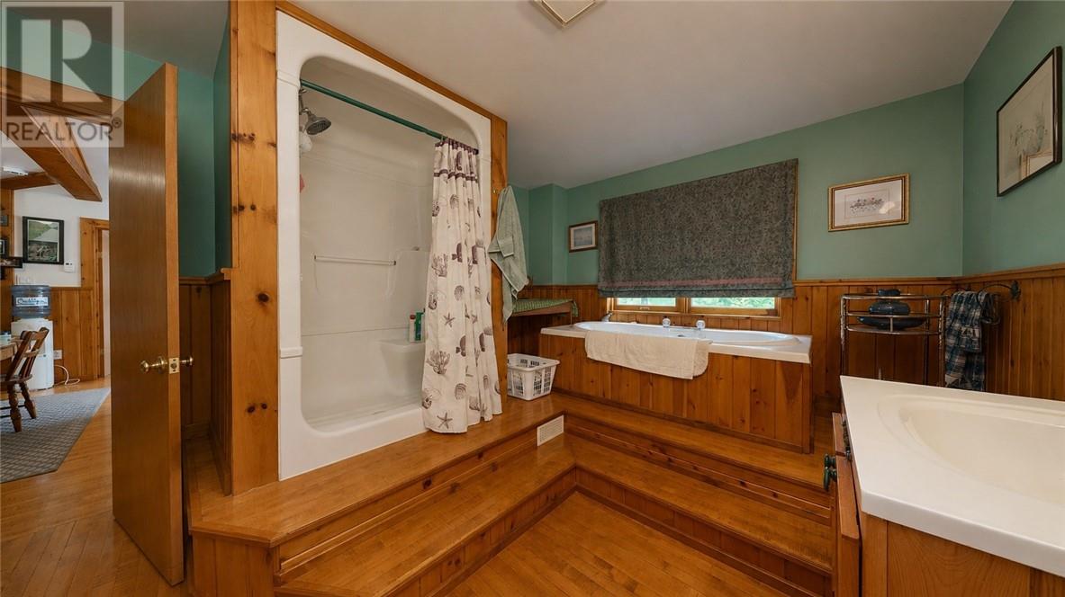 320 Perivale Rd W. Property Photo 67
