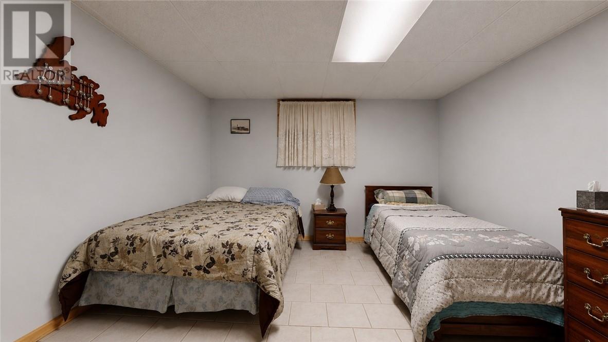 320 Perivale Rd W. Property Photo 80