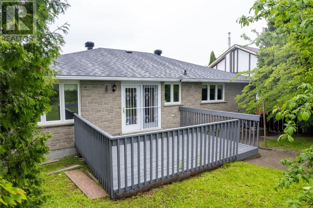 371 Moonrock Avenue Property Photo 4