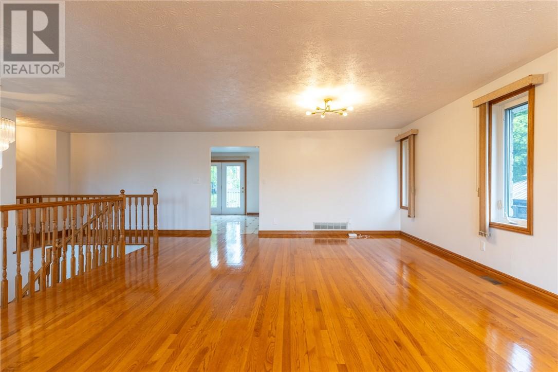 371 Moonrock Avenue Property Photo 13