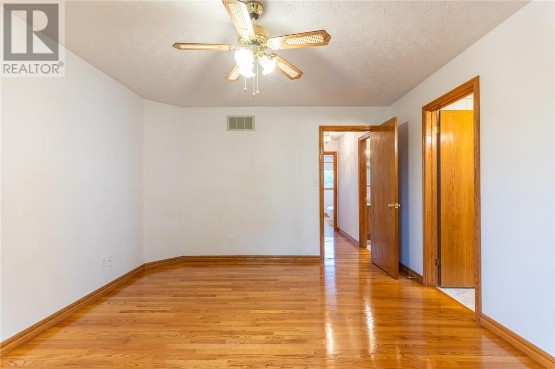 371 Moonrock Avenue Property Photo 28