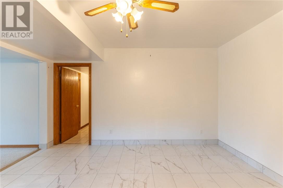 371 Moonrock Avenue Property Photo 42