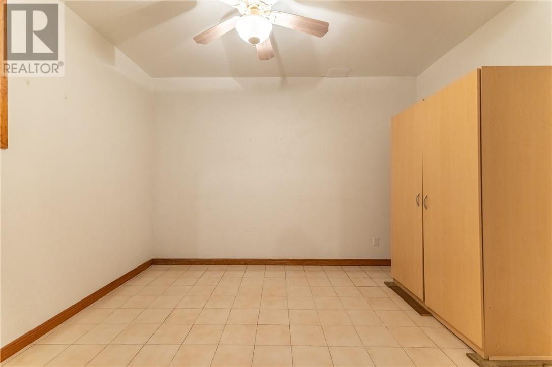 371 Moonrock Avenue Property Photo 46