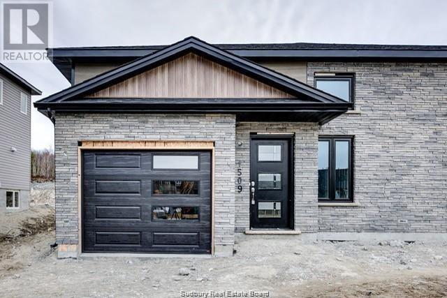 1509 Montrose