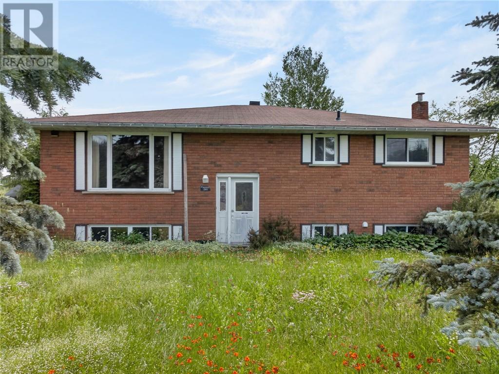 265 Bodson Drive E Property Photo 6