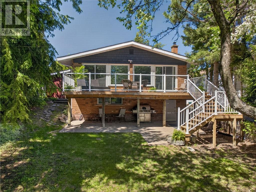 27 Nepahwin Avenue