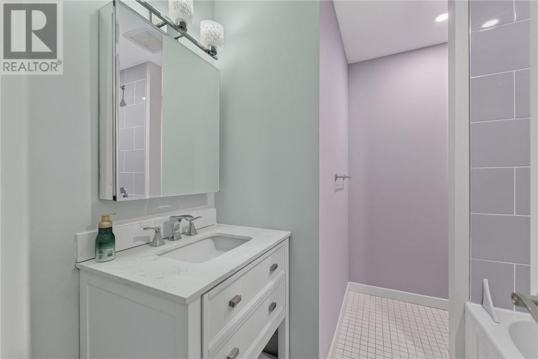 27 Nepahwin Avenue Property Photo 46