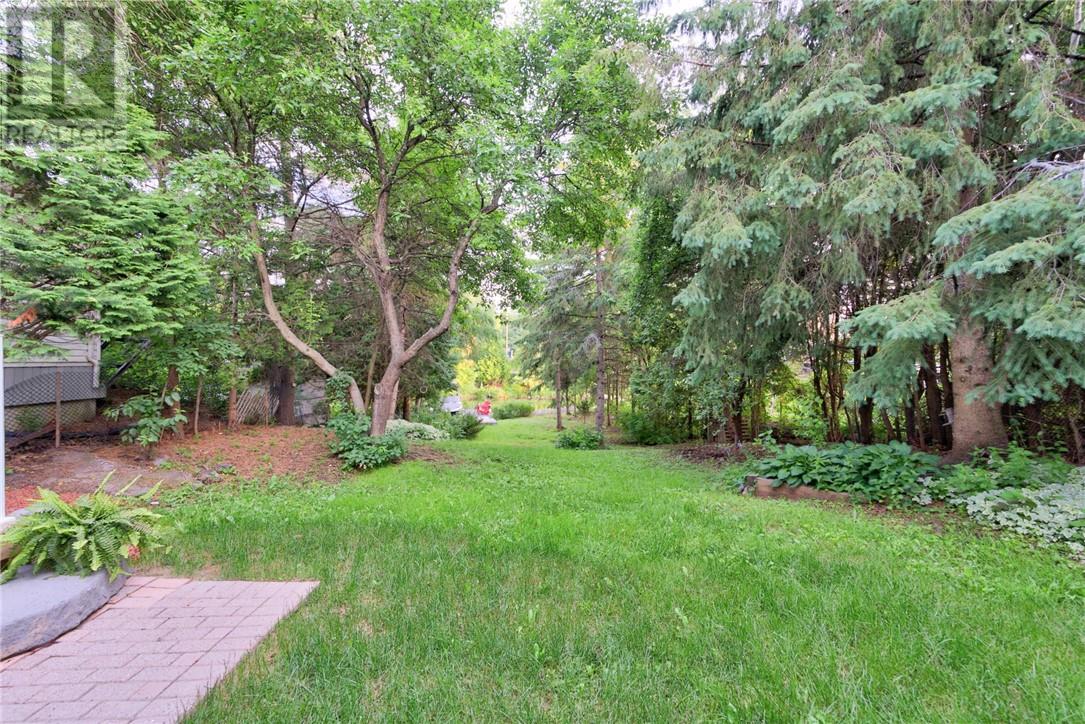 27 Nepahwin Avenue Property Photo 53