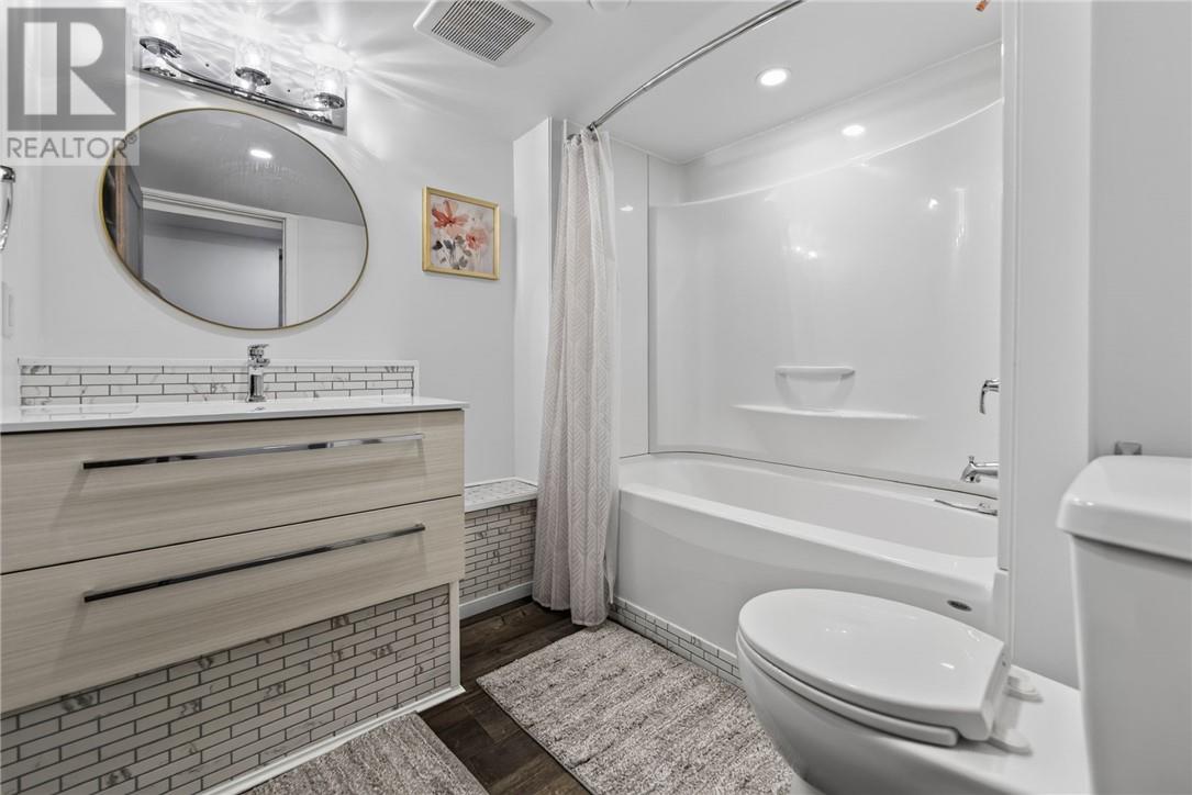 27 Nepahwin Avenue Property Photo 60