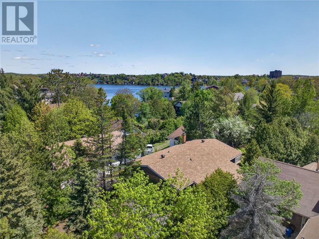27 Nepahwin Avenue Property Photo 64