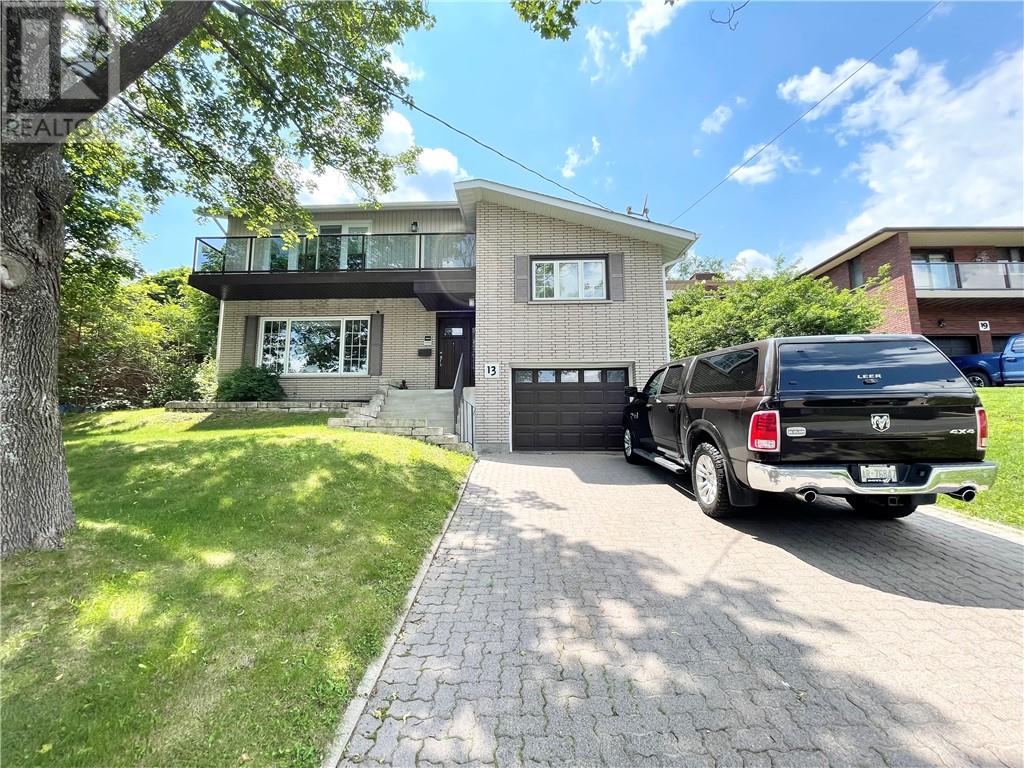 13 Lancaster Drive