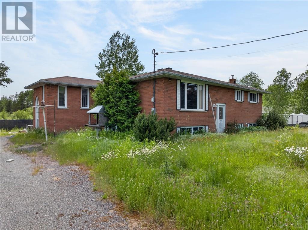 265 Bodson Drive E Property Photo 7