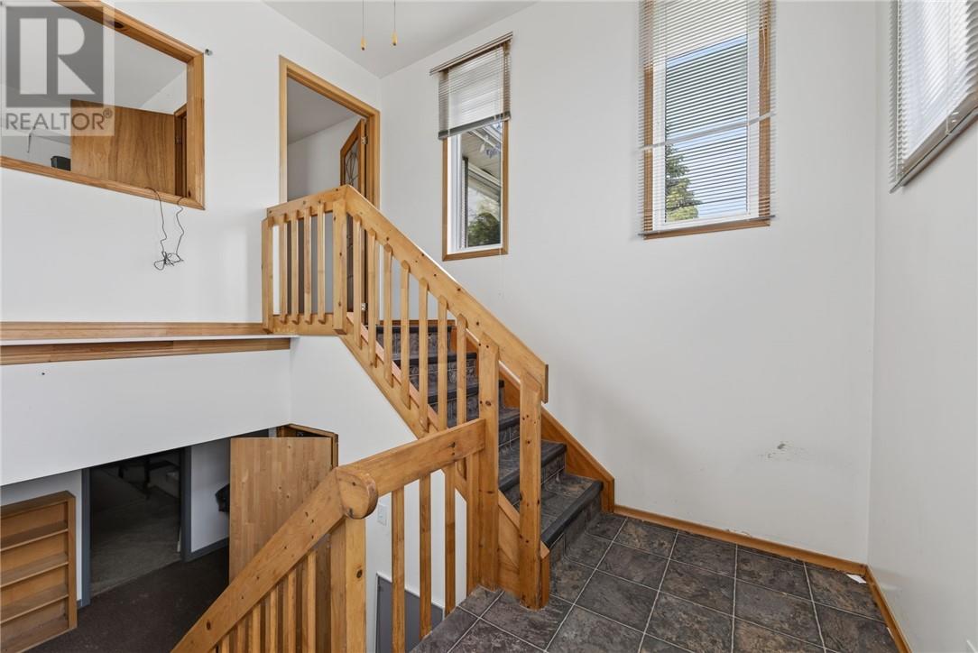 265 Bodson Drive E Property Photo 31