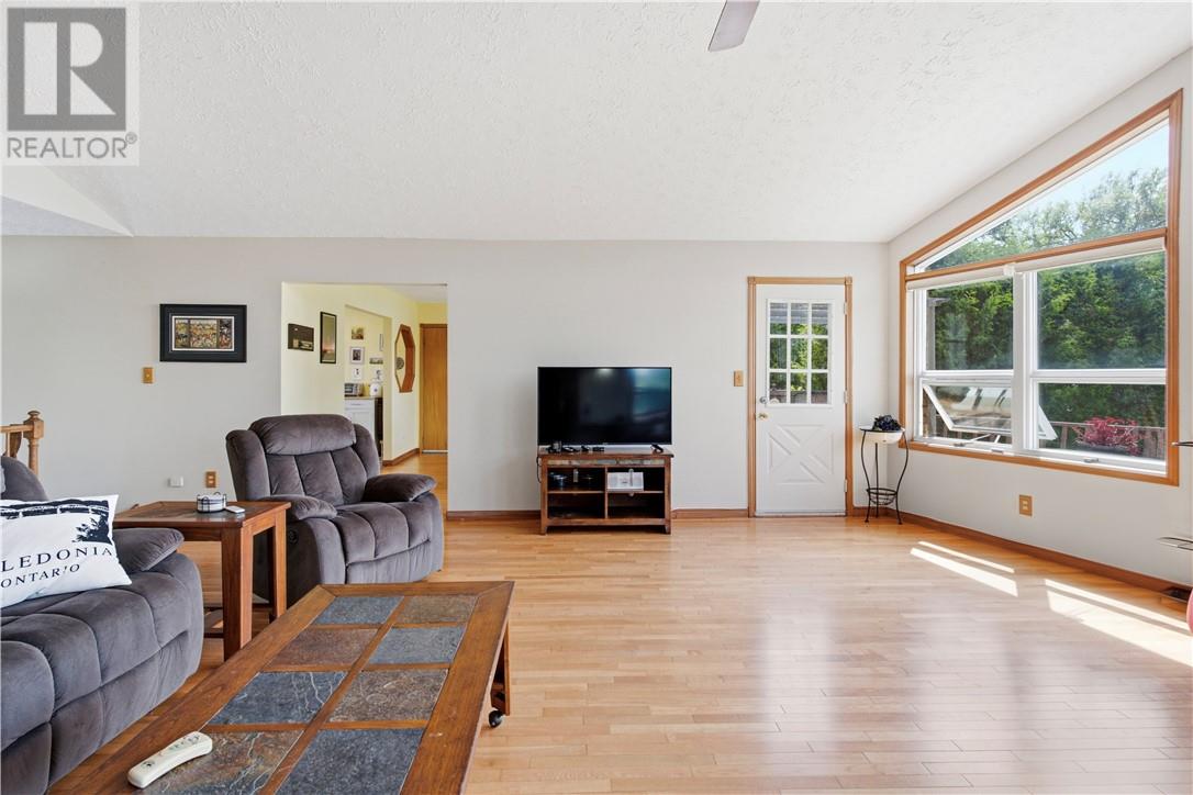 241 Woodward Avenue Property Photo 7