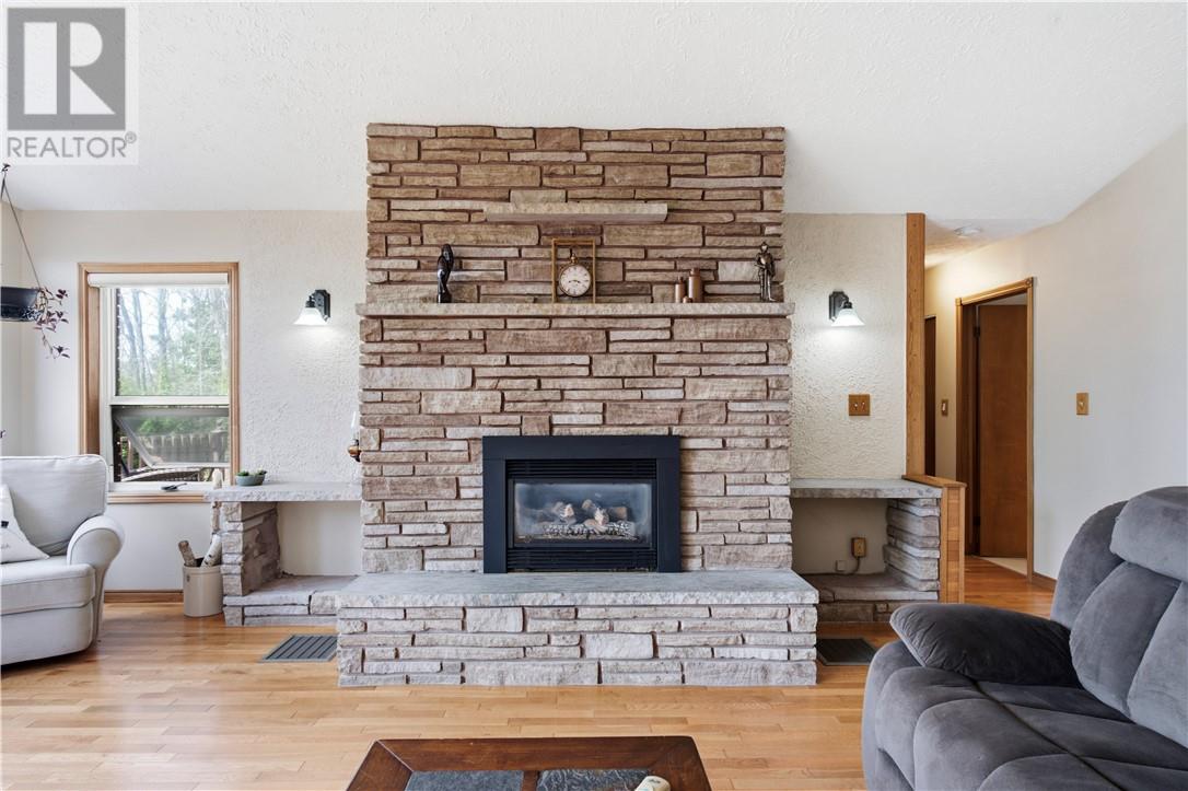 241 Woodward Avenue Property Photo 8