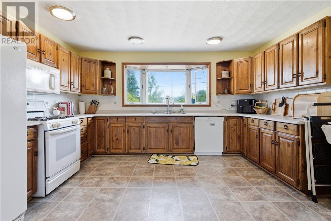 241 Woodward Avenue Property Photo 10