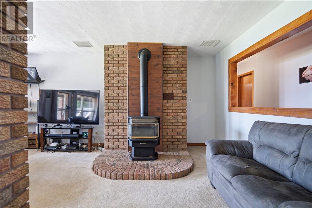 241 Woodward Avenue Property Photo 28