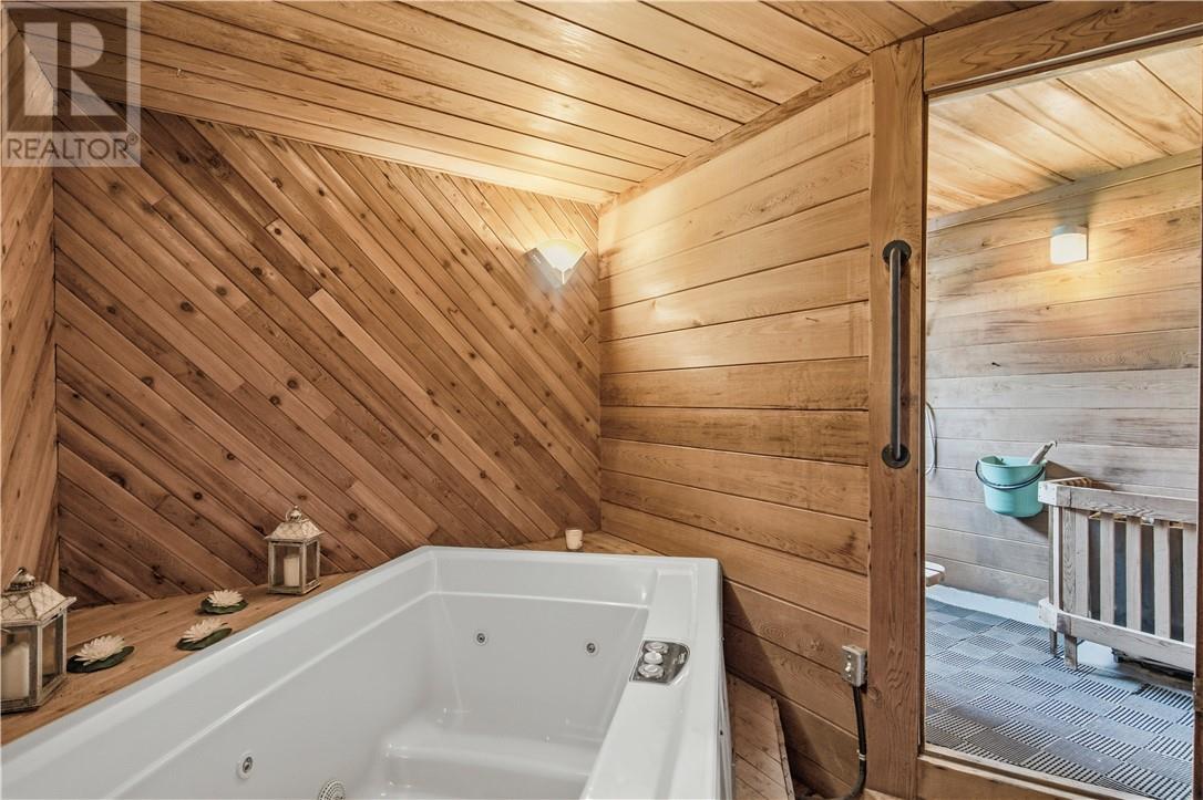 241 Woodward Avenue Property Photo 33
