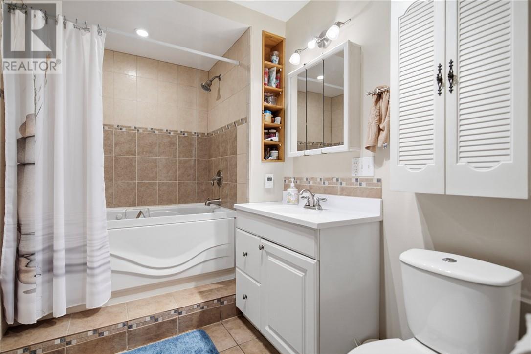 241 Woodward Avenue Property Photo 35