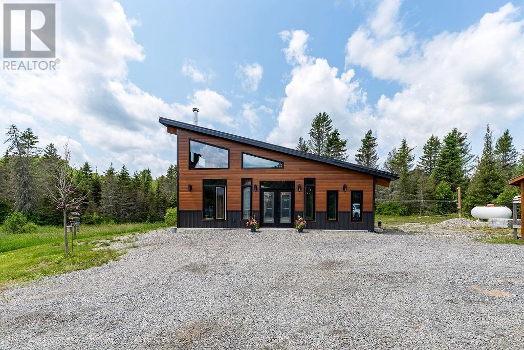 895 Horseshoe Lake Road Property Photo 1