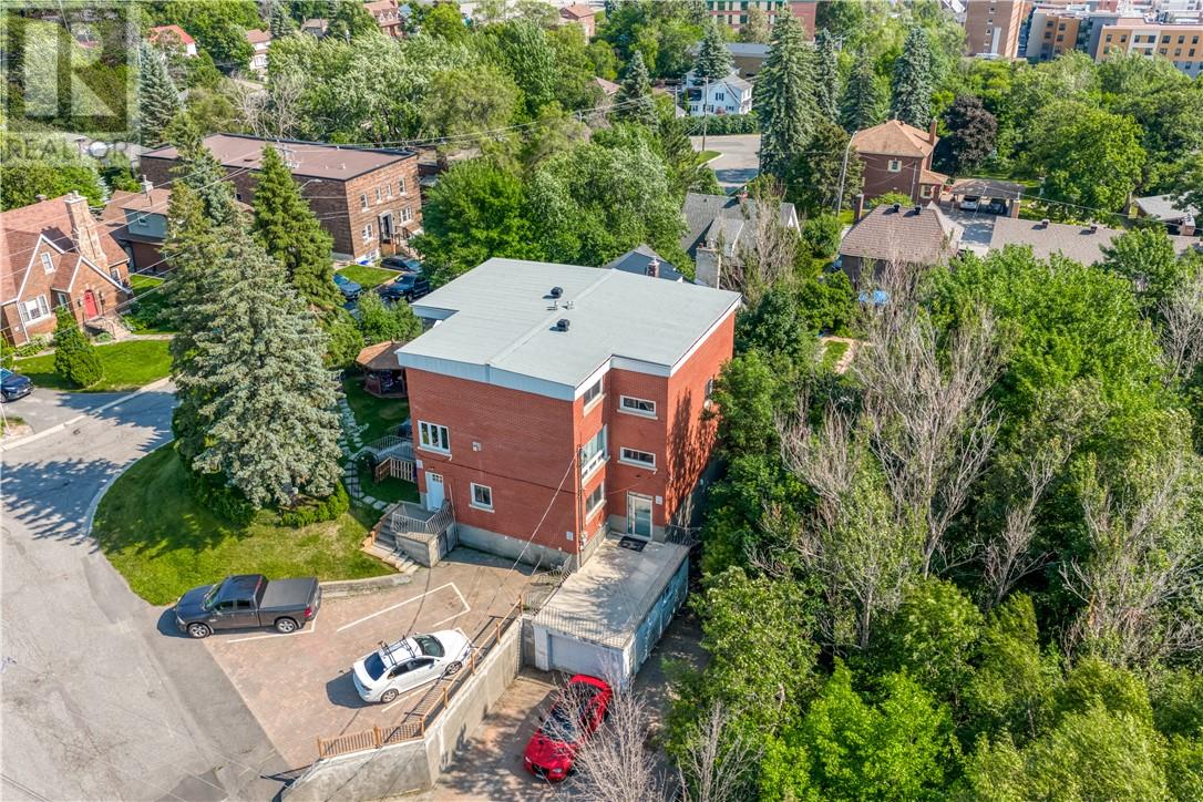 265 Montcalm Avenue