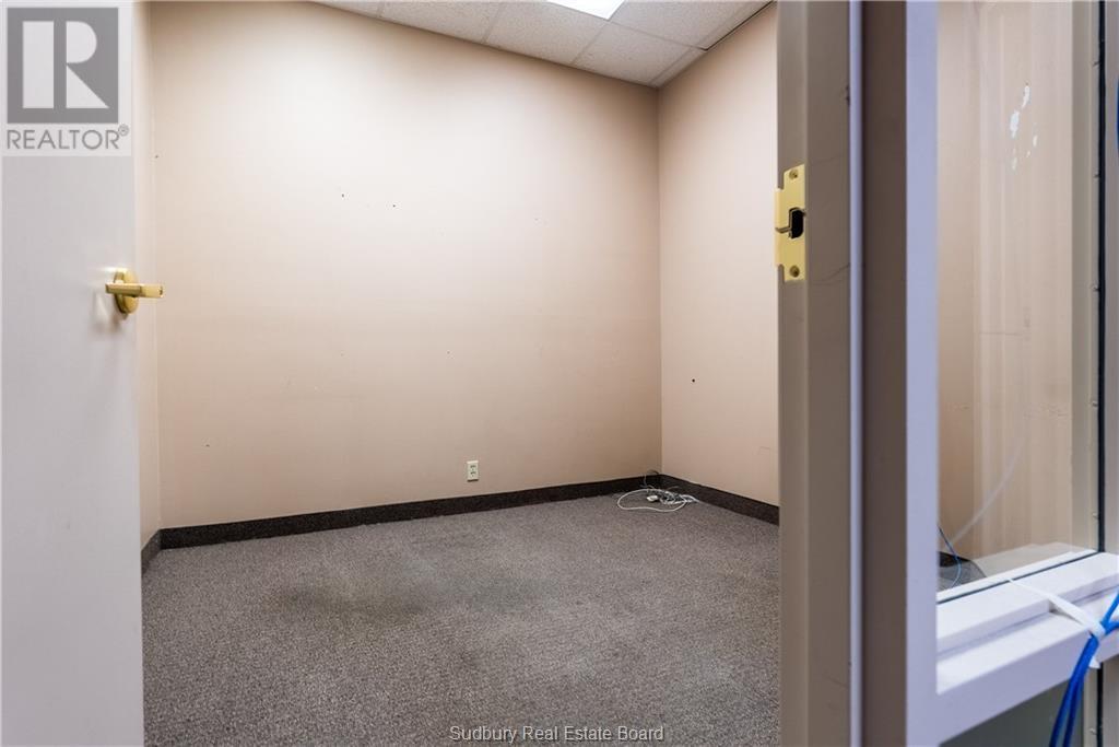 4764 Regional Road 15 Unit# T-21 Property Photo 9