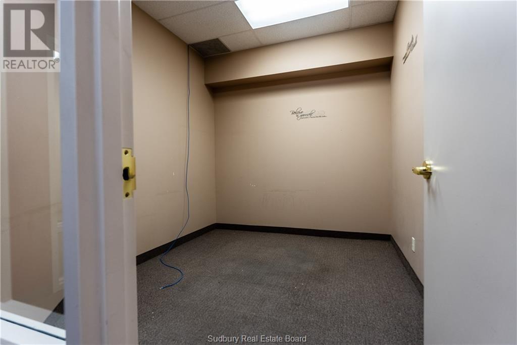4764 Regional Road 15 Unit# T-21 Property Photo 11
