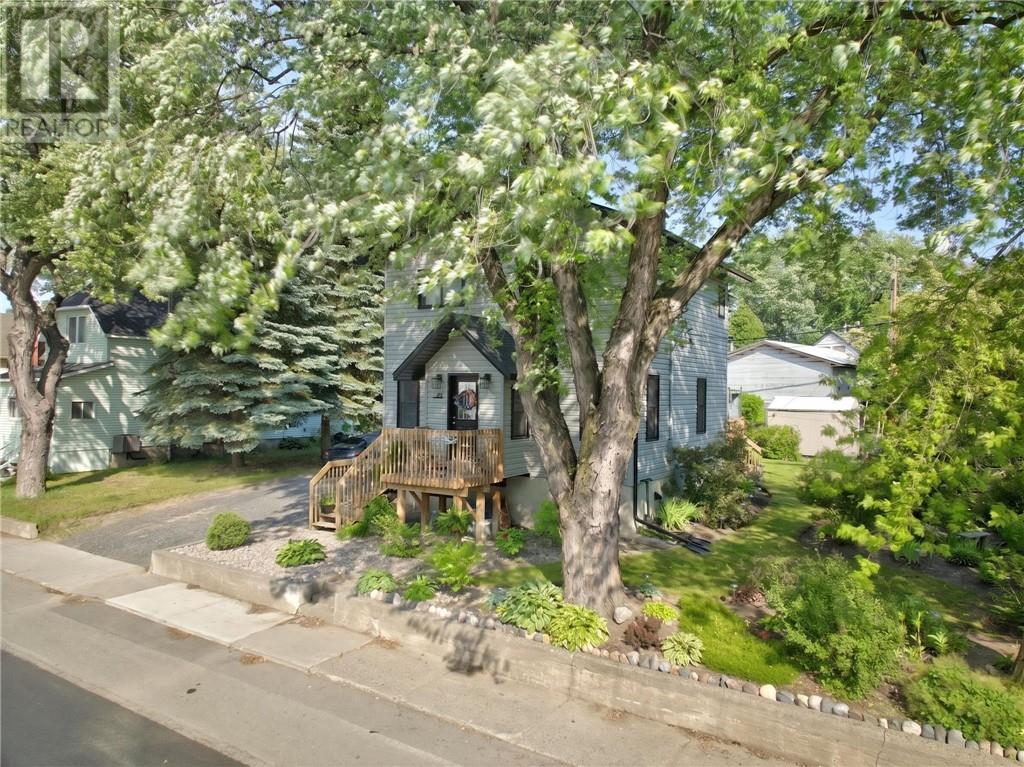 43 Power Street Property Photo 4