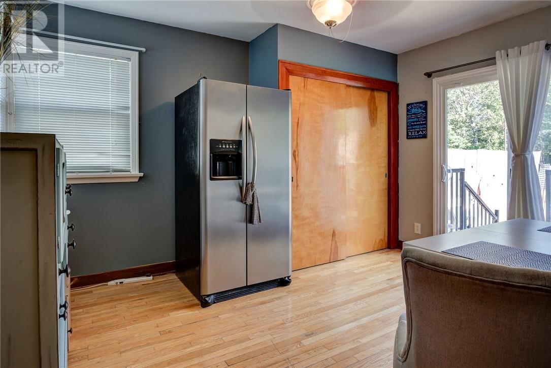 64 Desjardins Property Photo 16