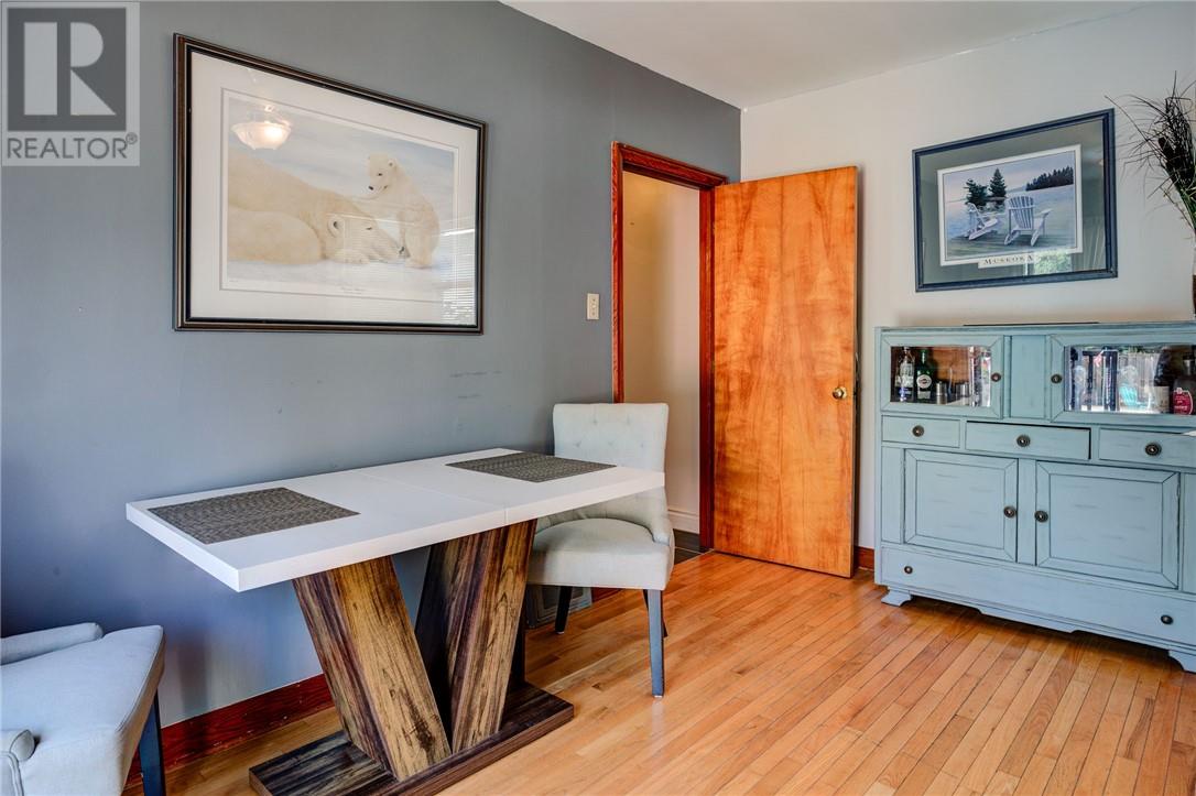 64 Desjardins Property Photo 17