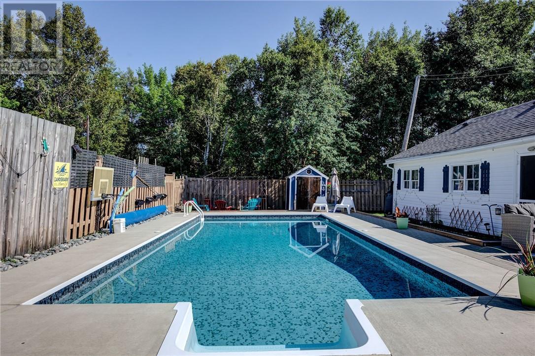 64 Desjardins Property Photo 19