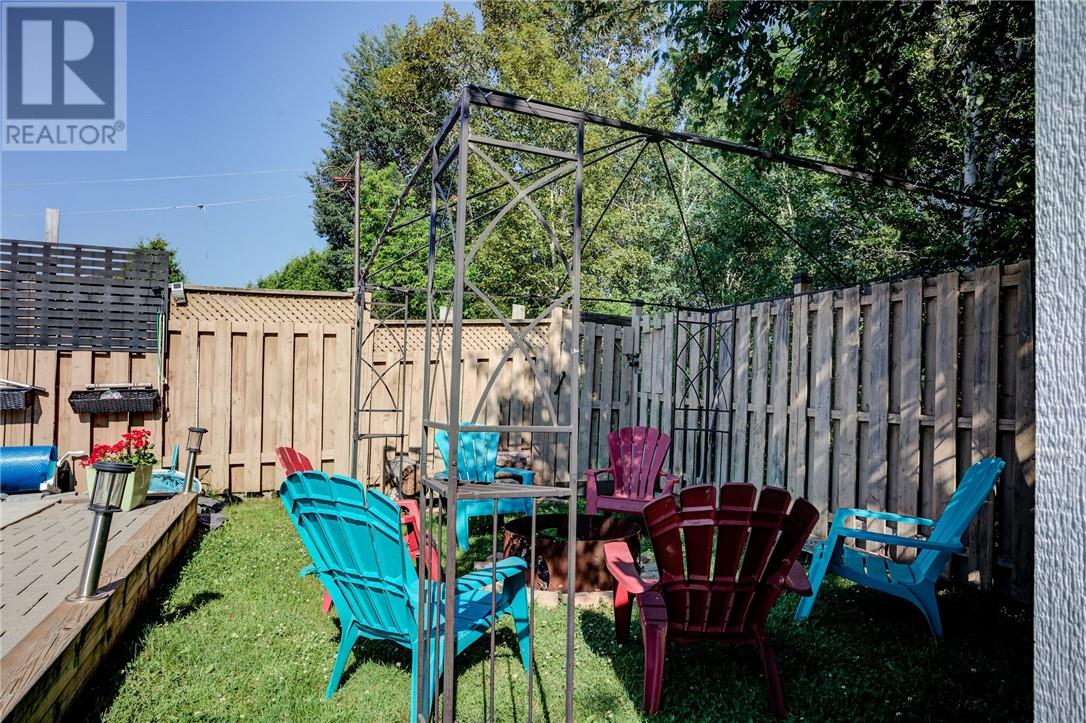 64 Desjardins Property Photo 22
